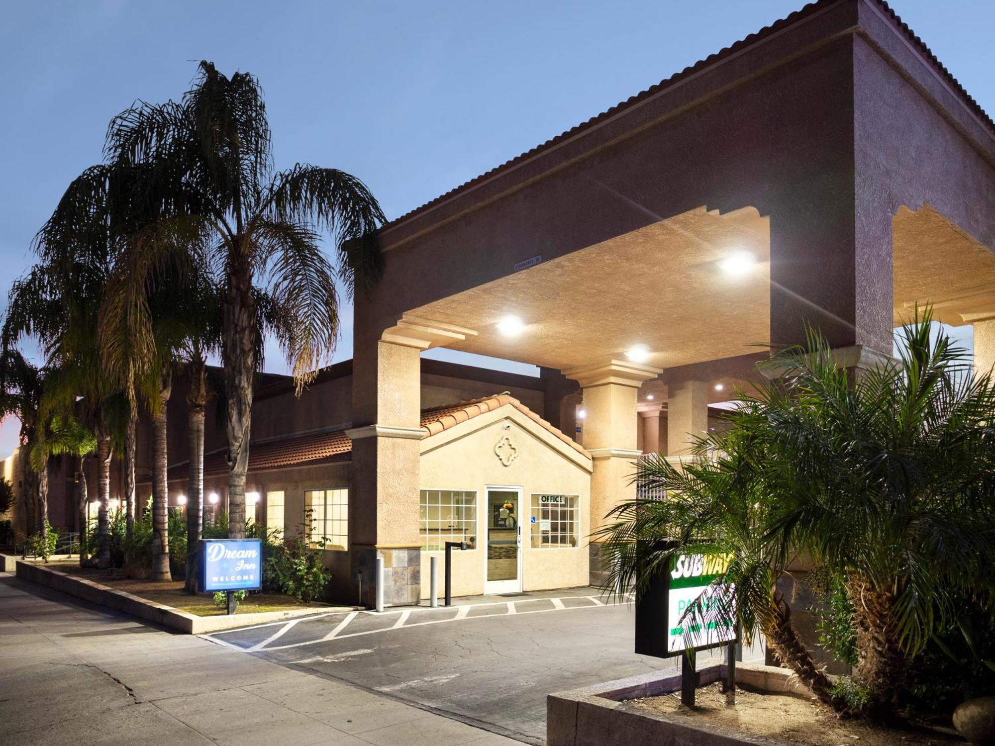 Dream Inn Fresno Exterior foto