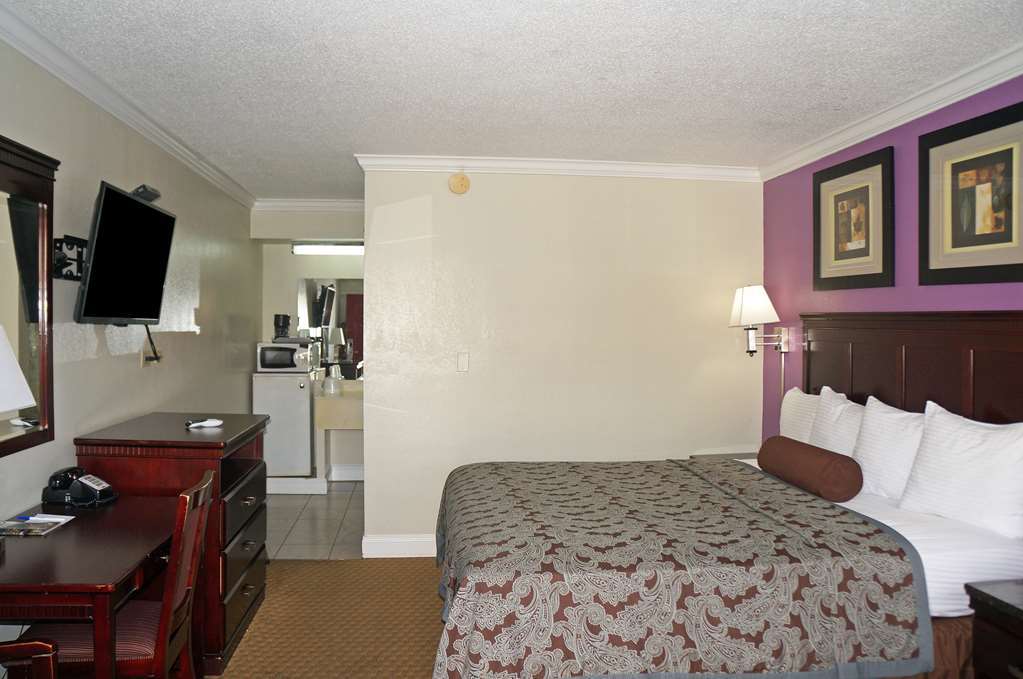 Dream Inn Fresno Quarto foto